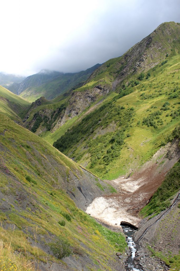 Hike to Gudamakari Valley Waterfall